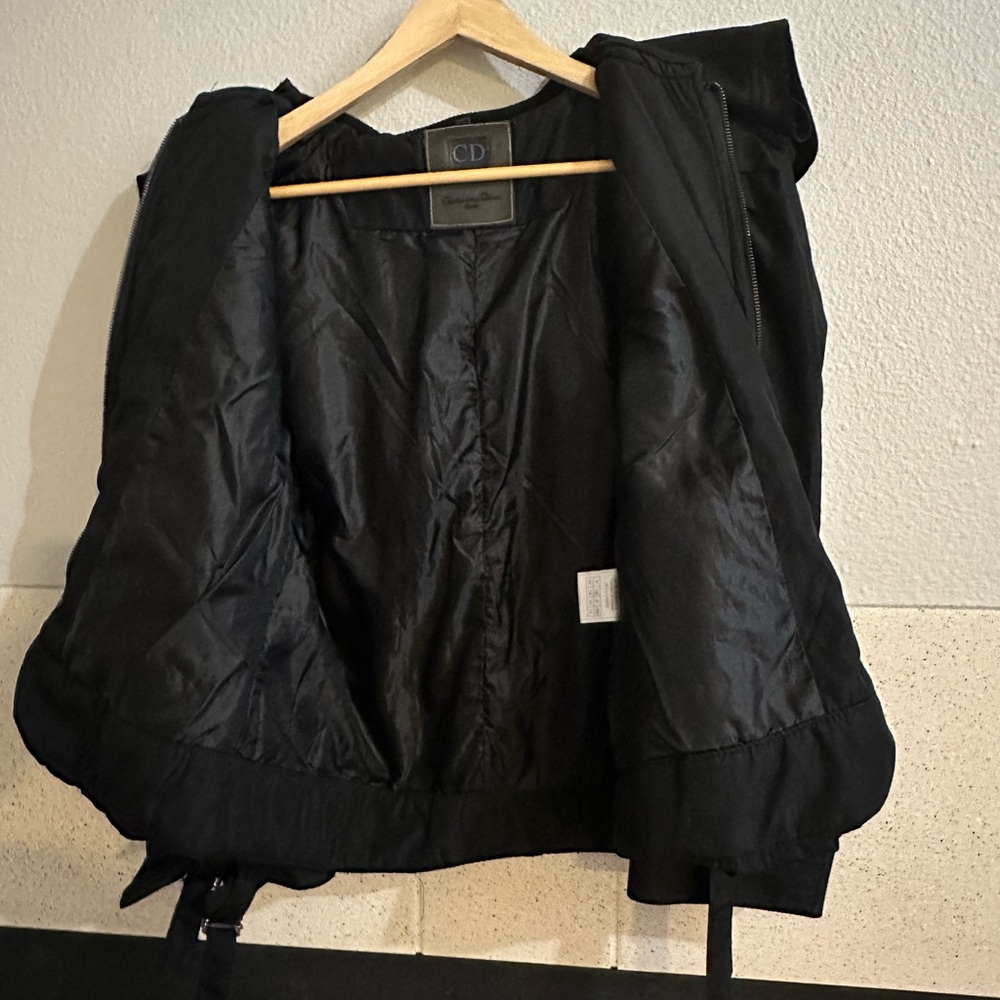 Dior Elegant Black Vest - Picture 2 of 12